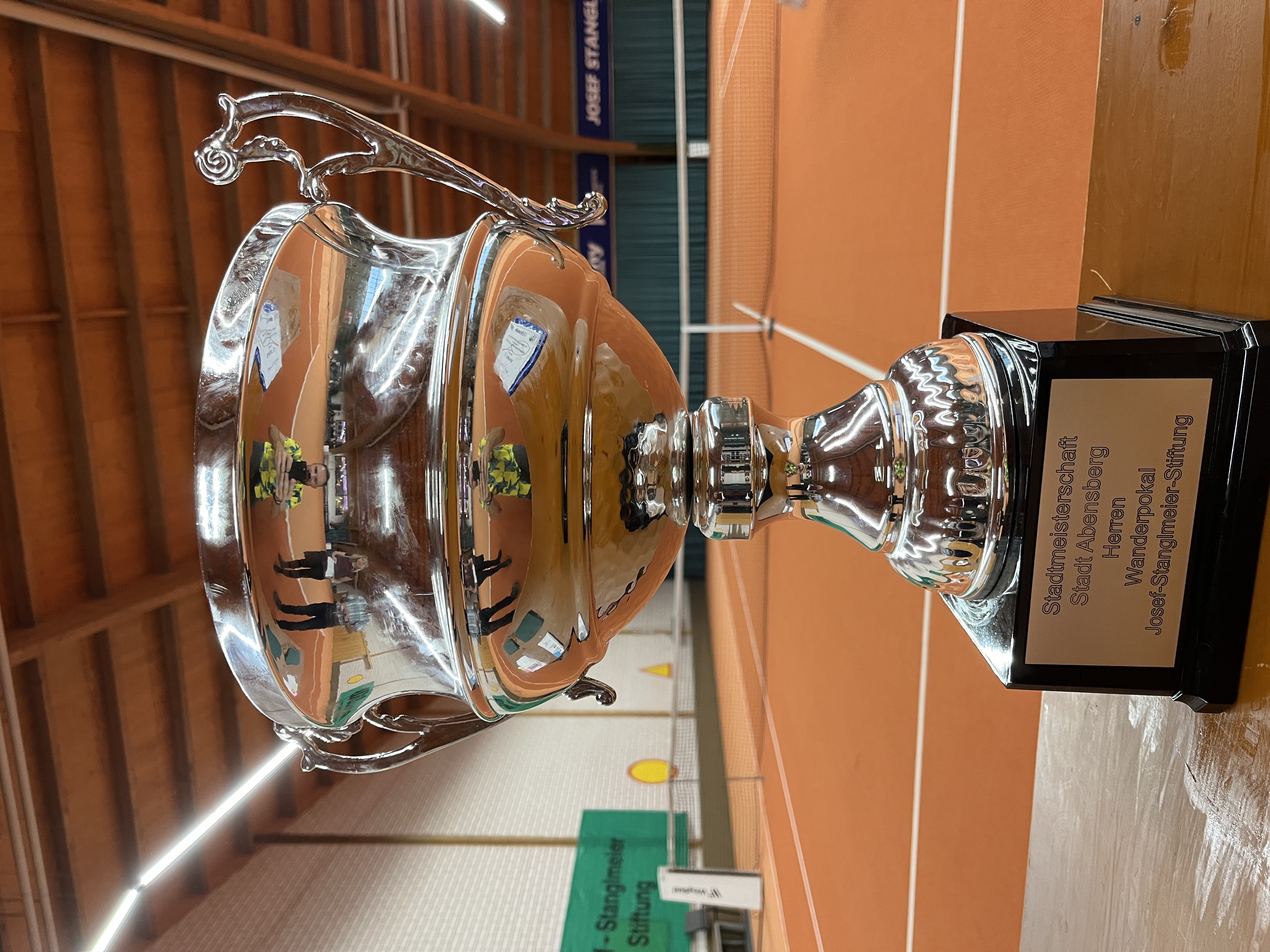 Pokal aus dem Vereinsleben der Tennisabteilung
